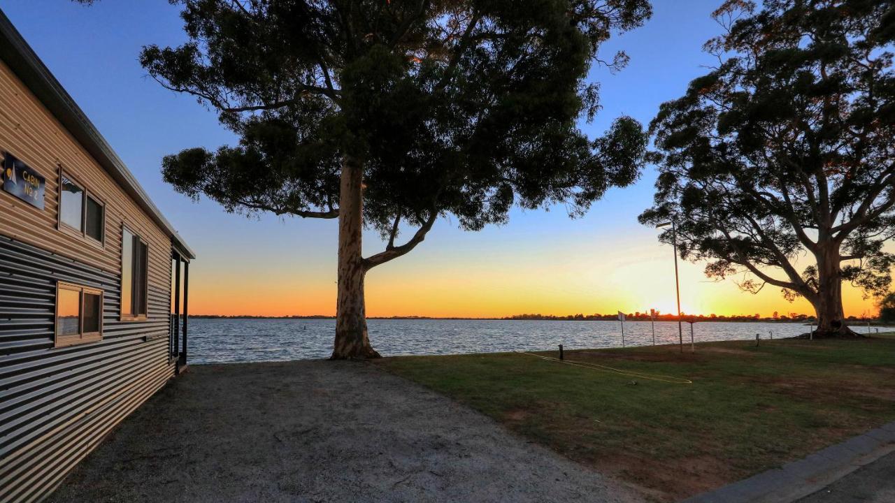 Lake Boga Caravan Park Экстерьер фото
