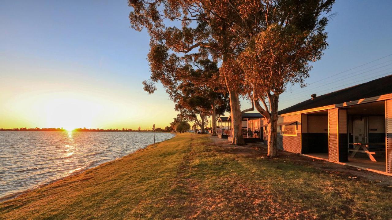 Lake Boga Caravan Park Экстерьер фото