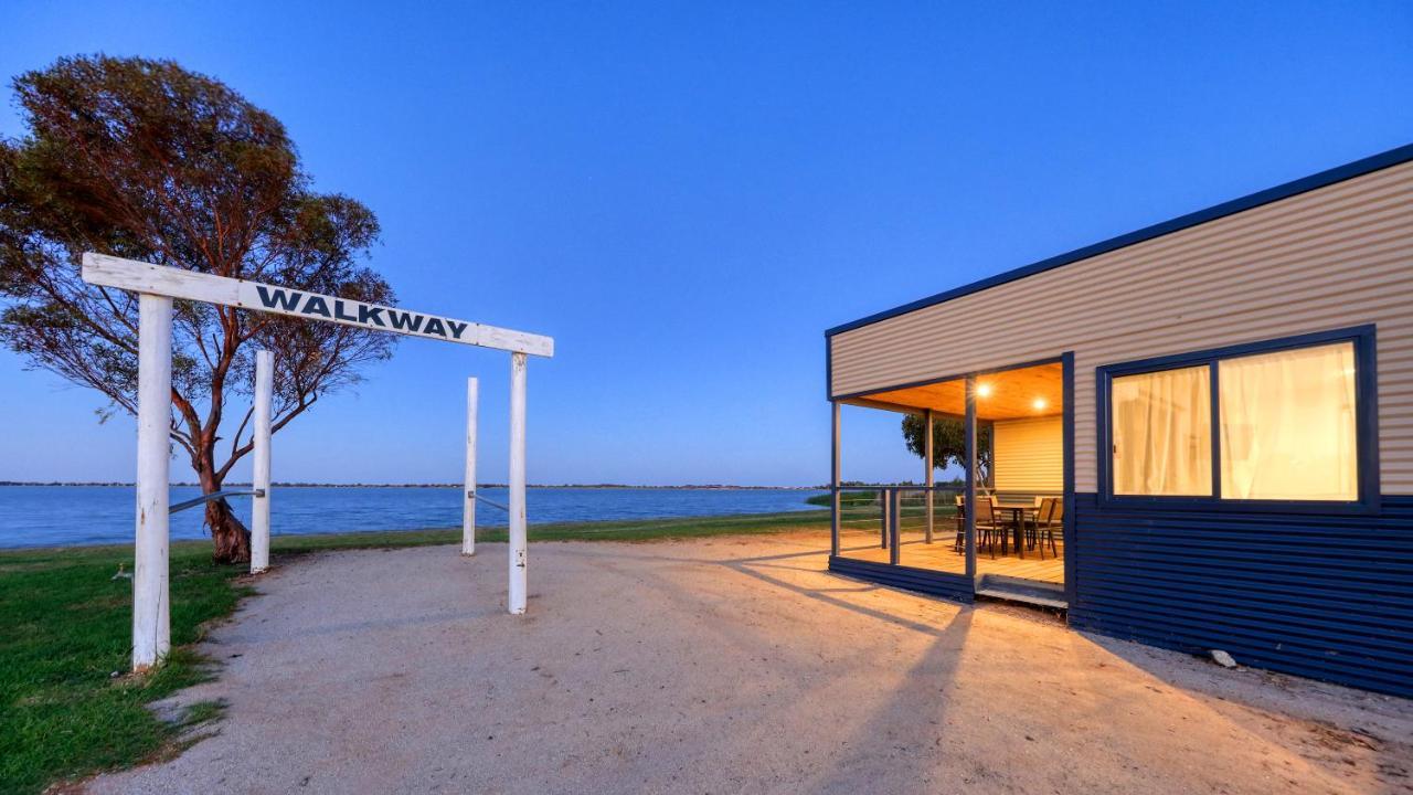 Lake Boga Caravan Park Экстерьер фото