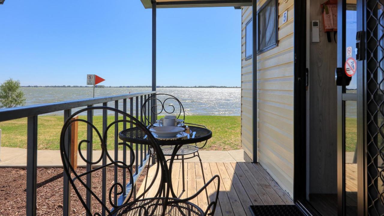 Lake Boga Caravan Park Экстерьер фото