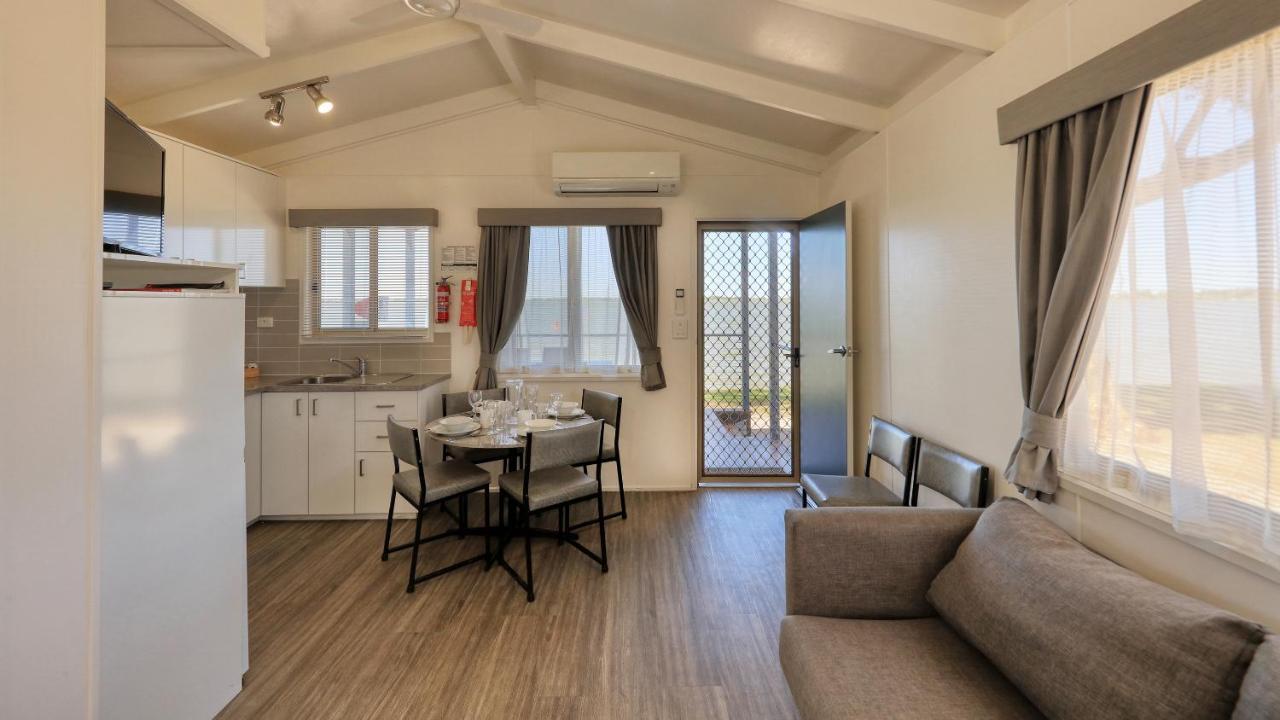 Lake Boga Caravan Park Экстерьер фото