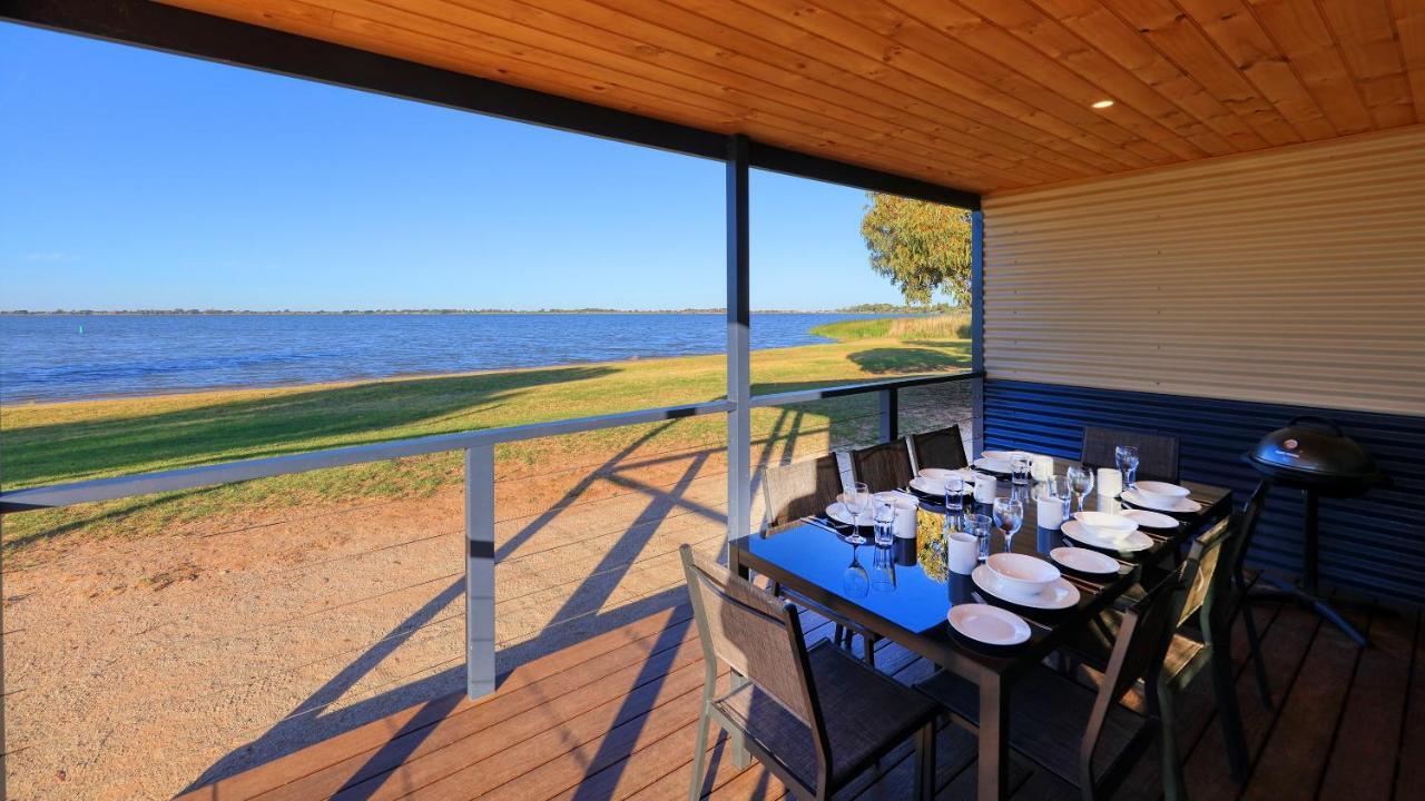 Lake Boga Caravan Park Экстерьер фото