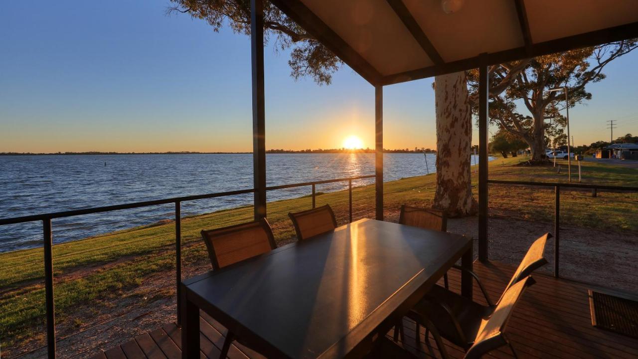 Lake Boga Caravan Park Экстерьер фото