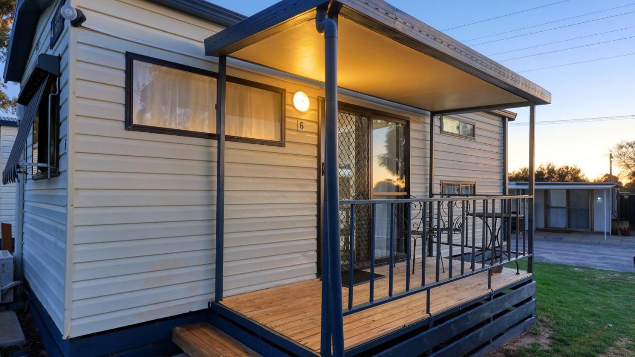 Lake Boga Caravan Park Экстерьер фото