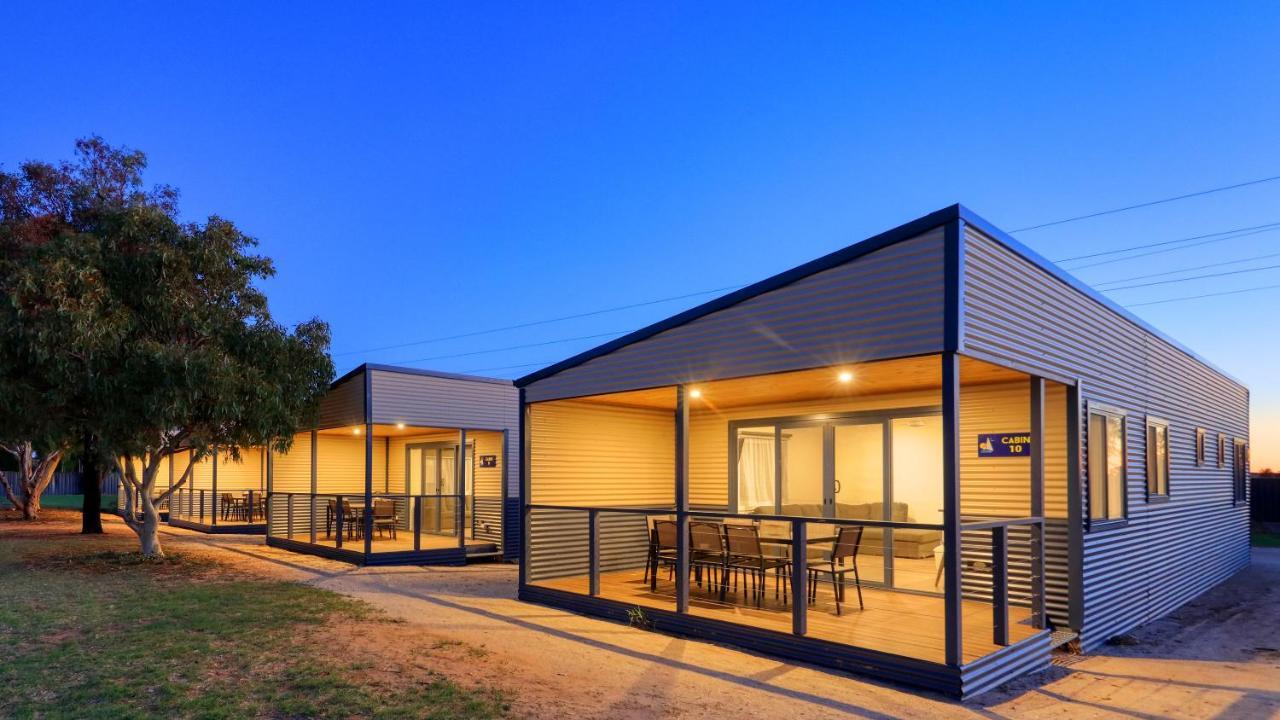 Lake Boga Caravan Park Экстерьер фото